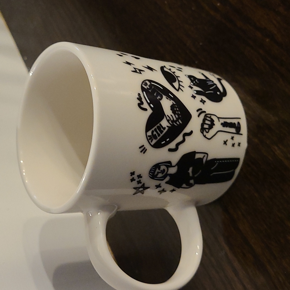 Ernesto Color Changing Mug NWT